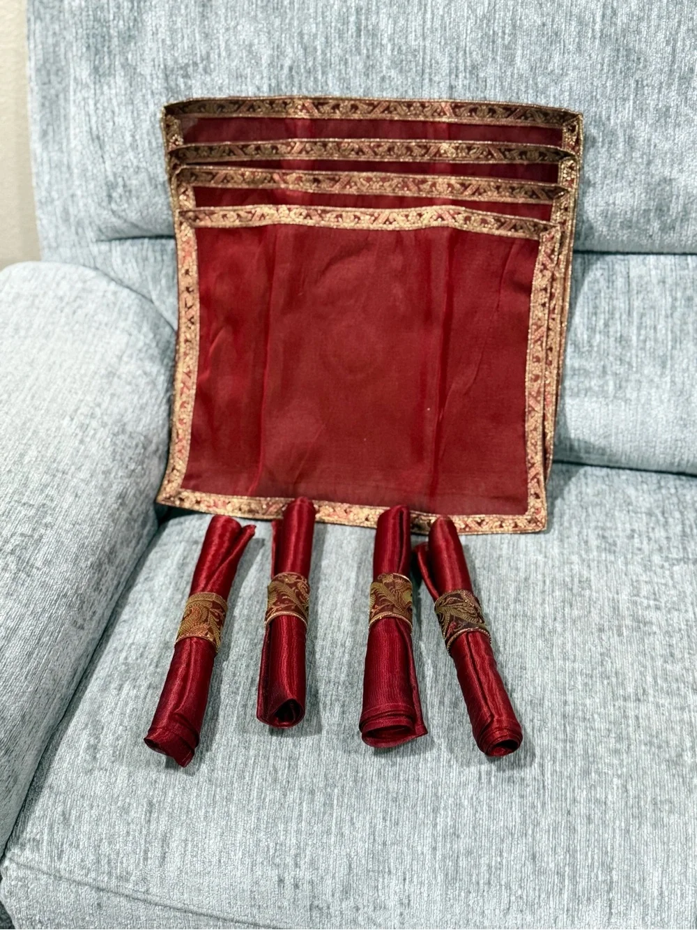 Elegant Red Holiday Table Napkin and Placemats (4+4) Set with Gold Trim